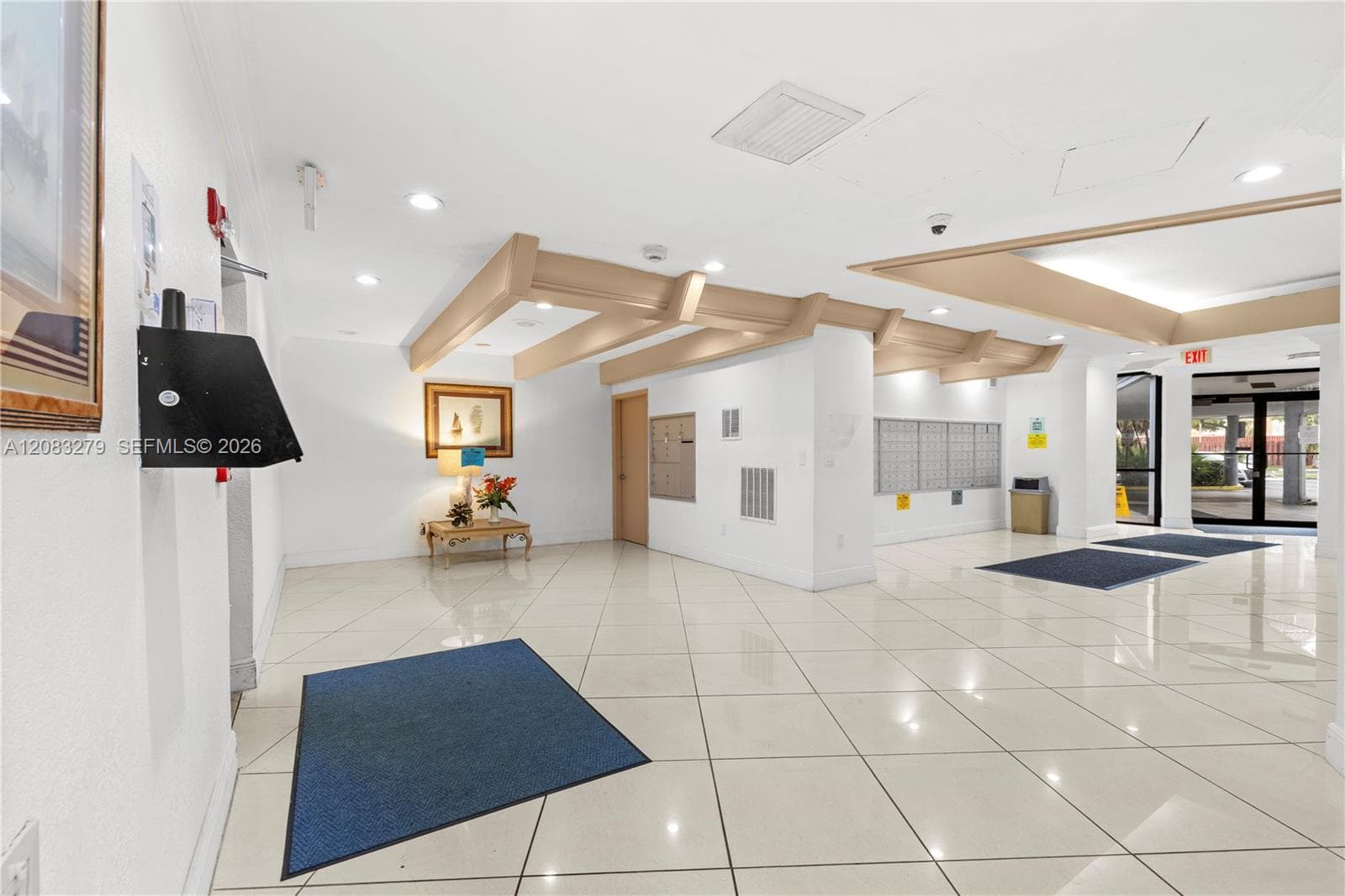 WILSHIRE CONDO · #315W in Miami - Photo 11