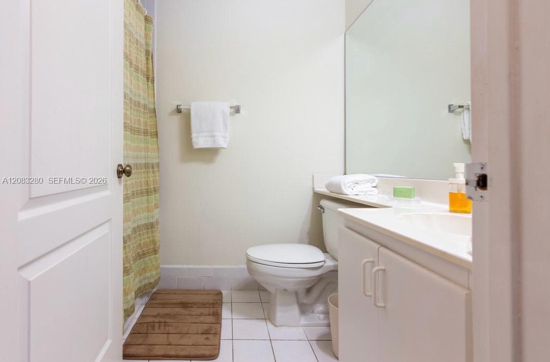 THE SHAMROCK CONDO · #203 in Miami - Photo 22