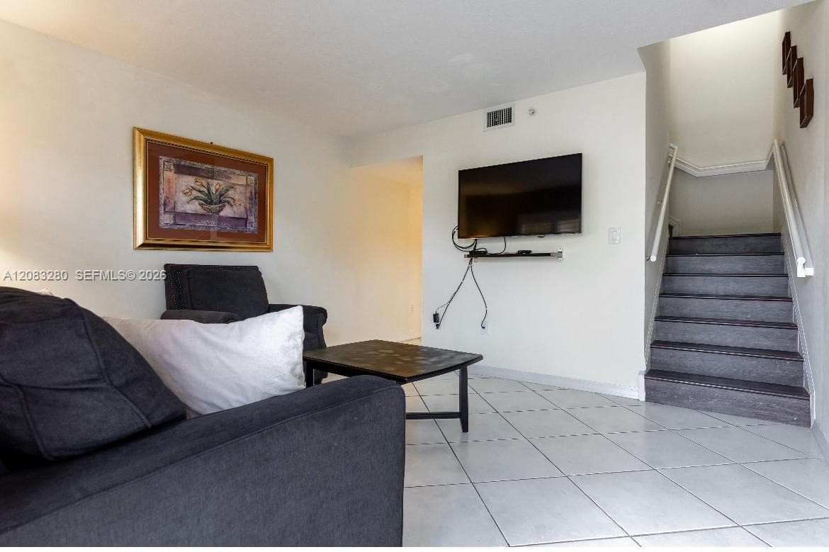 THE SHAMROCK CONDO · #203 in Miami - Photo 14