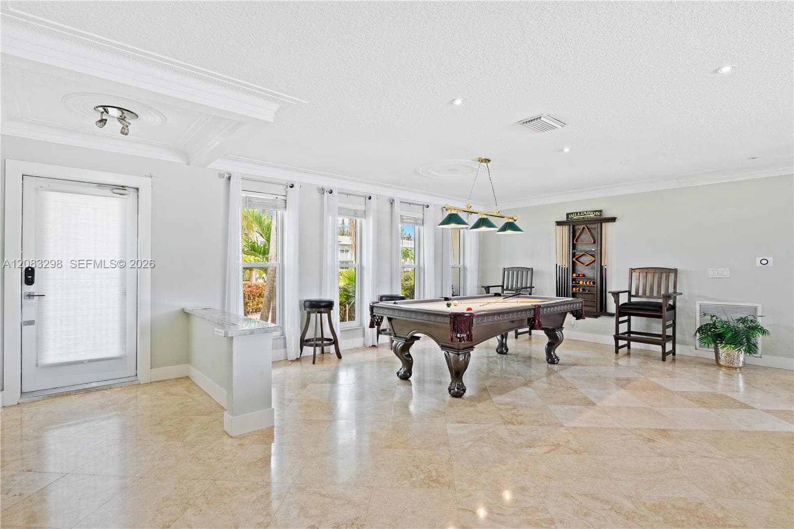 649 Layne Blvd photo 4