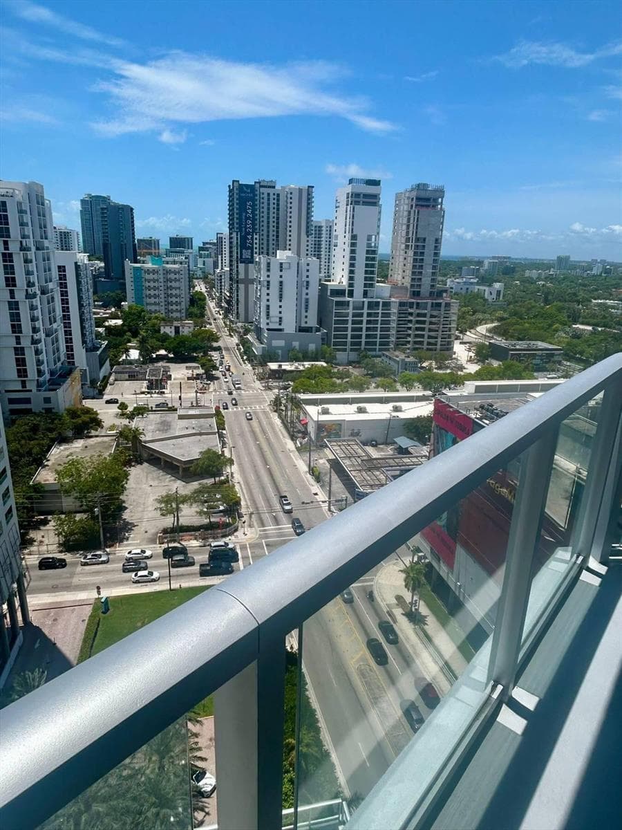 16051844-28