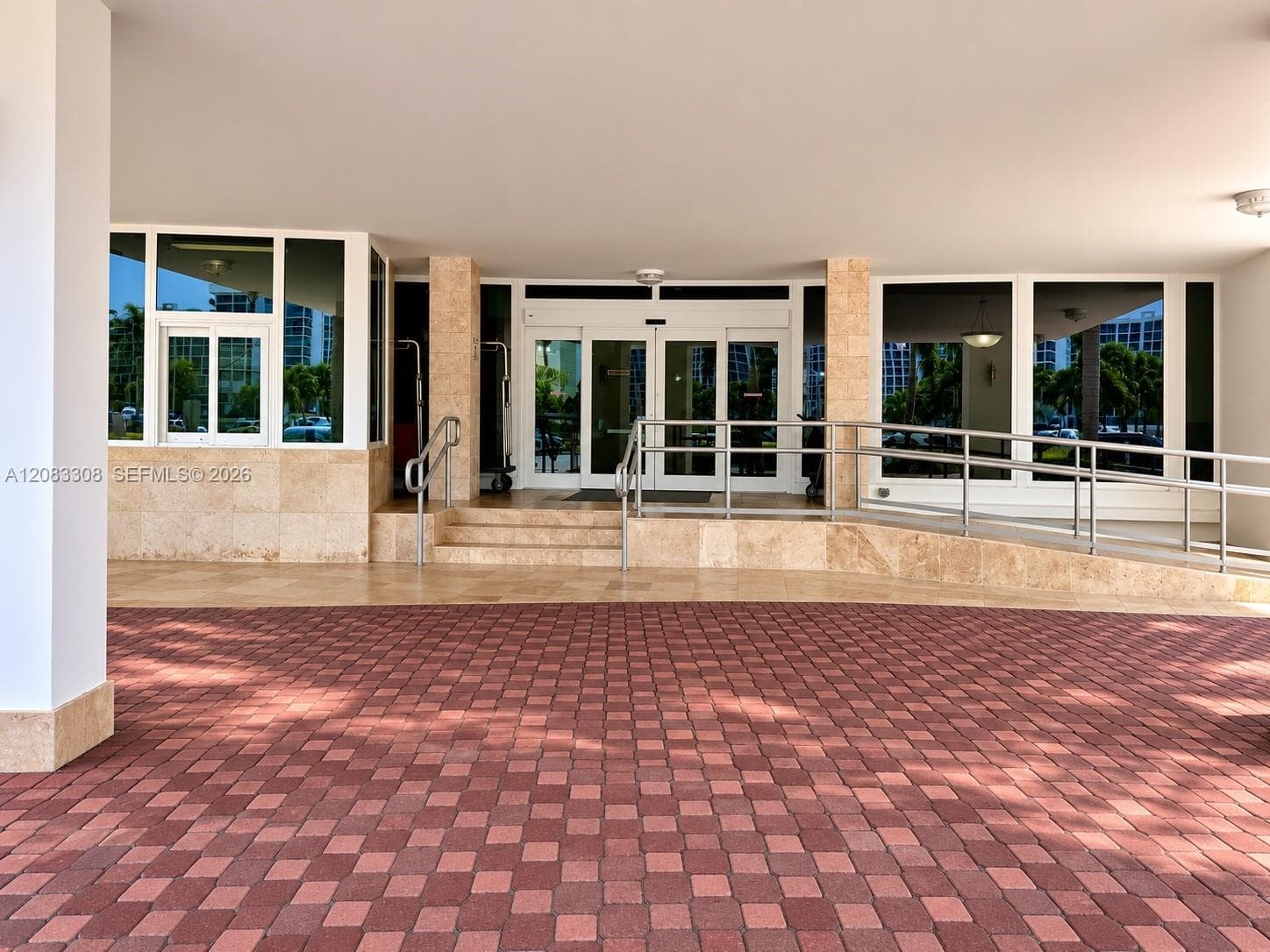 ALEXANDER TOWERS CONDO · #402 in Hollywood - Photo 4