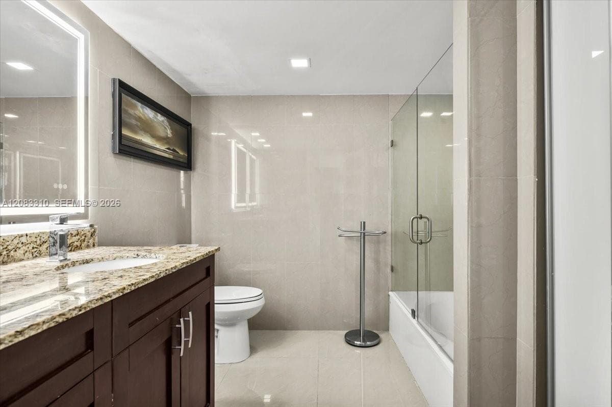 OCEANVIEW PARK CONDO · #709 in Hallandale Beach - Photo 62