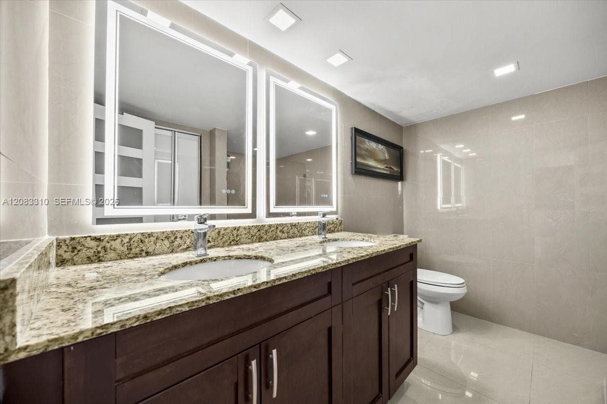 OCEANVIEW PARK CONDO · #709 in Hallandale Beach - Photo 63