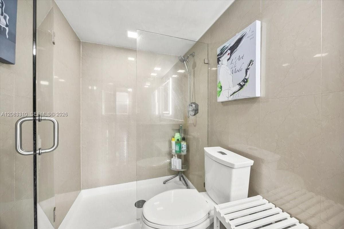 OCEANVIEW PARK CONDO · #709 in Hallandale Beach - Photo 69