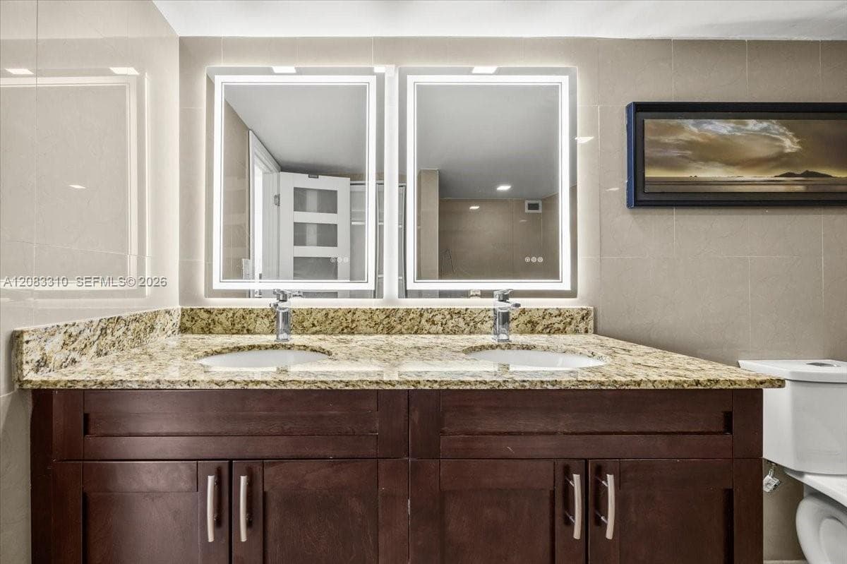 OCEANVIEW PARK CONDO · #709 in Hallandale Beach - Photo 65