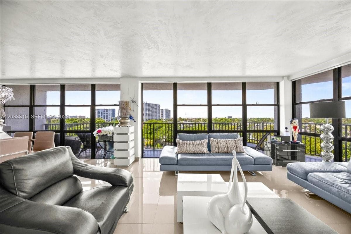 OCEANVIEW PARK CONDO · #709 in Hallandale Beach - Photo 49