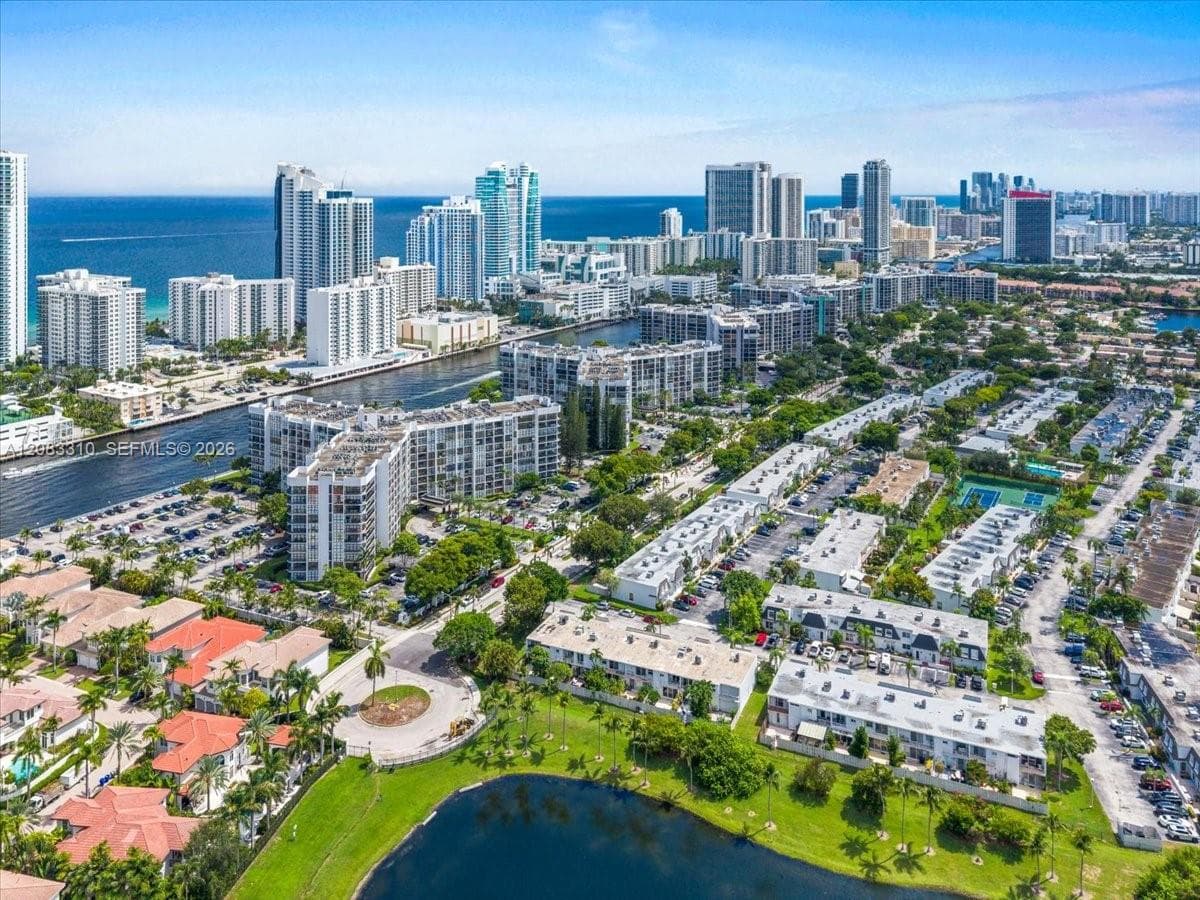 OCEANVIEW PARK CONDO · #709 in Hallandale Beach - Photo 18