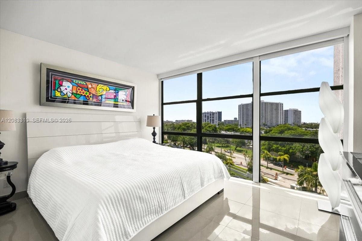 OCEANVIEW PARK CONDO · #709 in Hallandale Beach - Photo 15