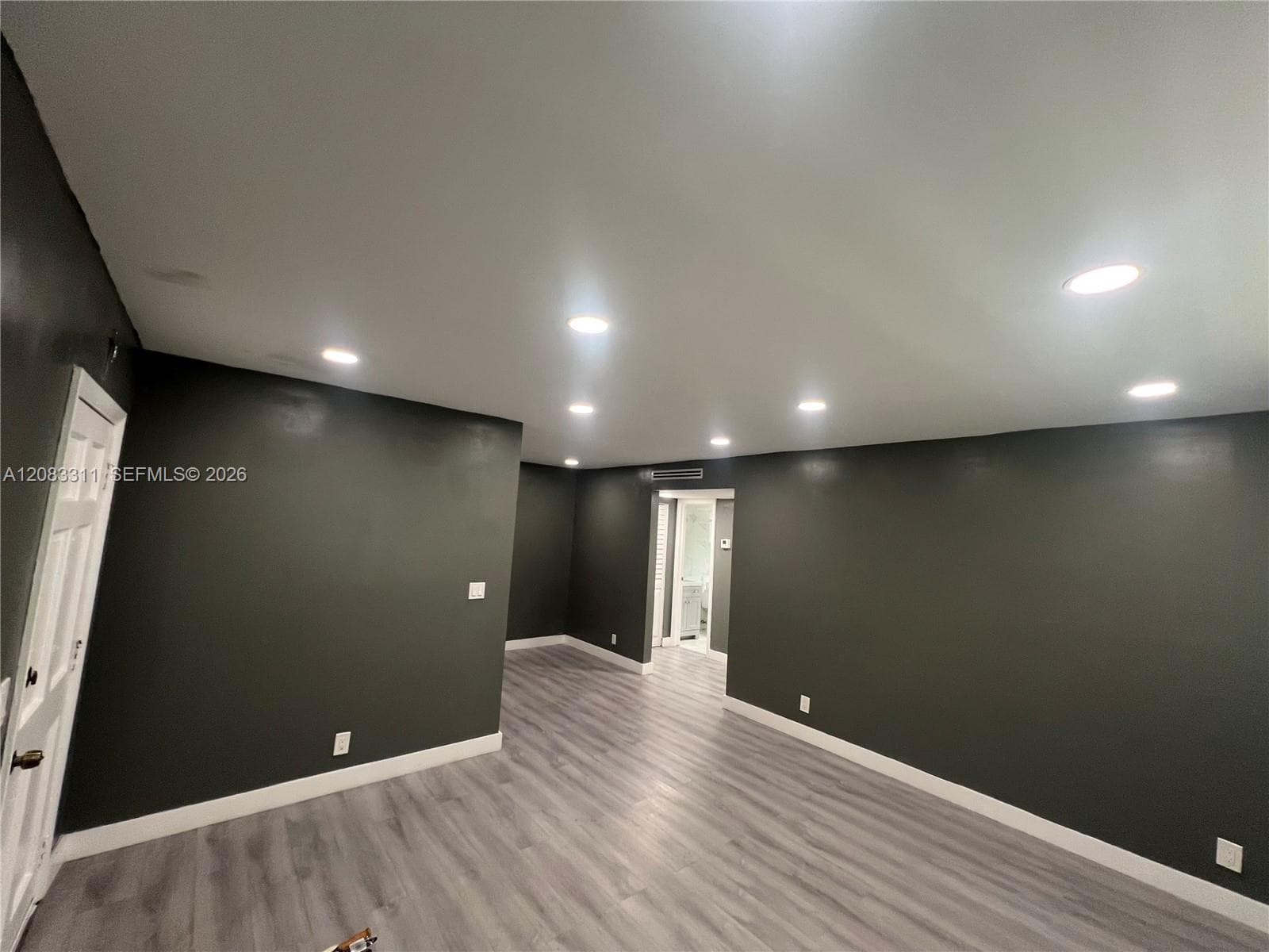 CRYSTAL CONDO · #106 in Hallandale Beach - Photo 8