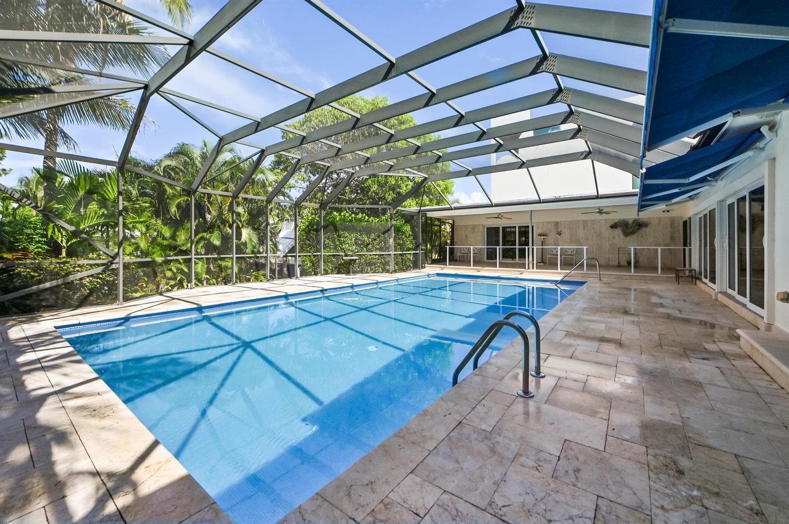 38 Pool 03