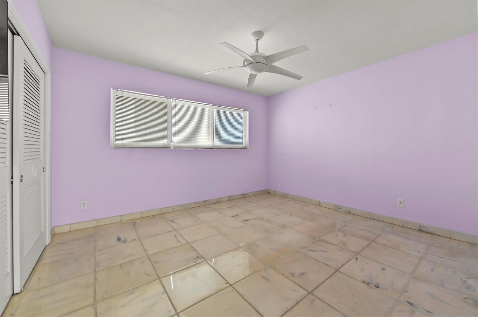 22 Bedroom 01