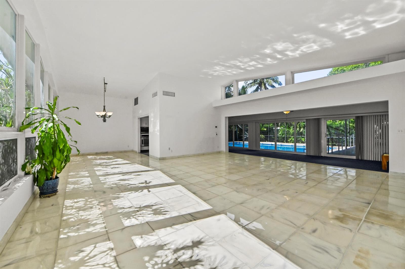 06 Living room 01