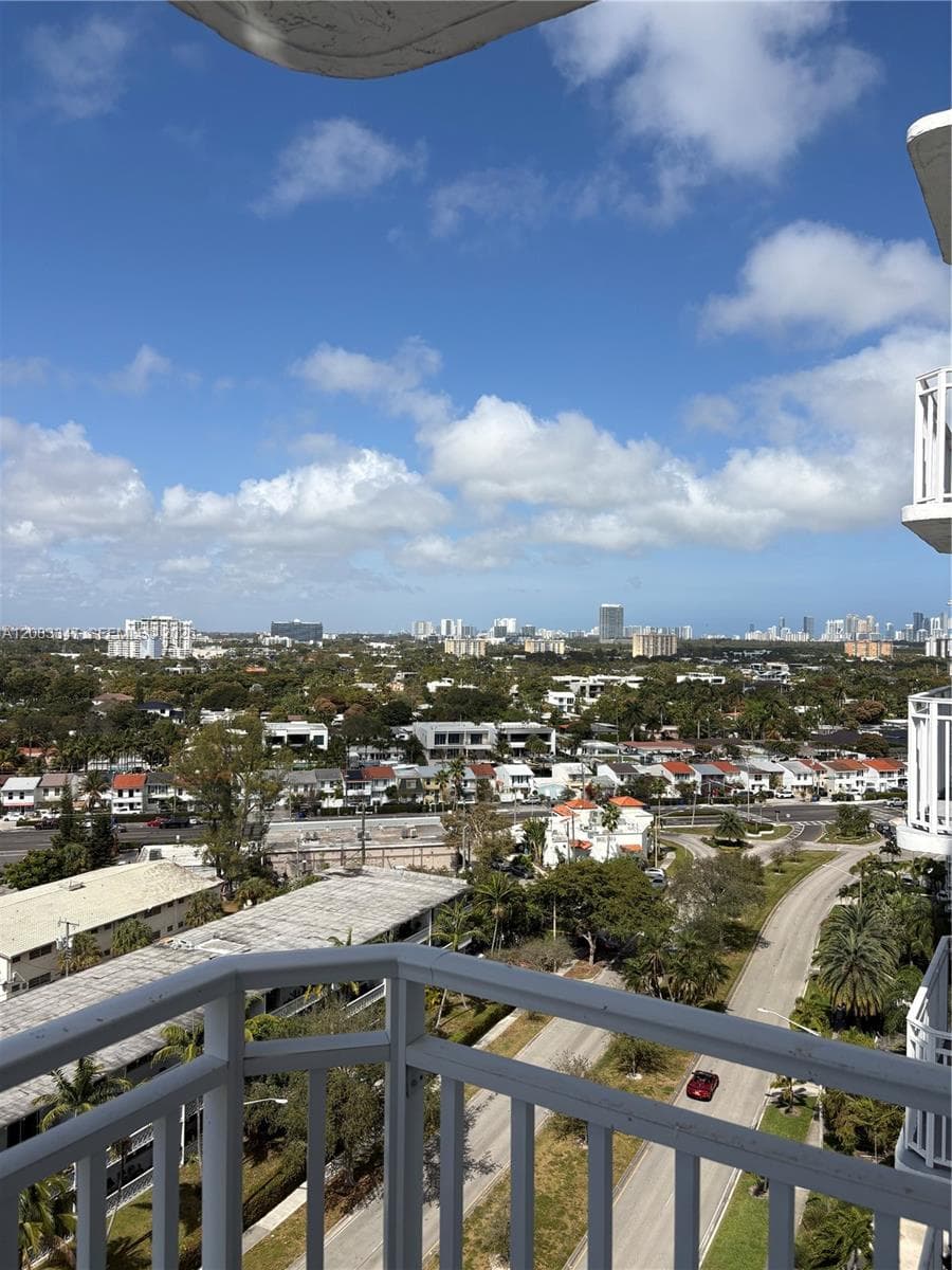 Dome Conduminium · #A1409 in North Miami - Photo 2