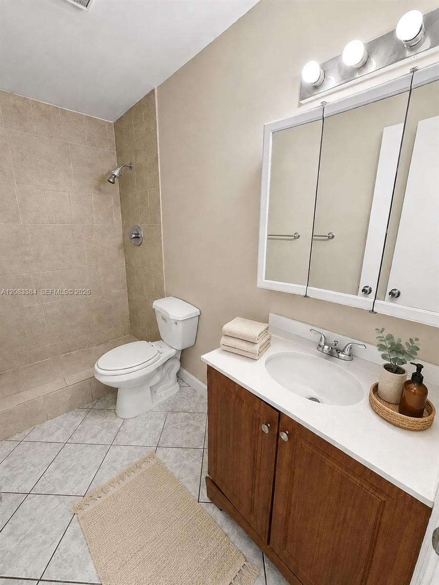 CRYSTAL LAKE 4061 CONDO · #106 in Pompano Beach - Photo 12