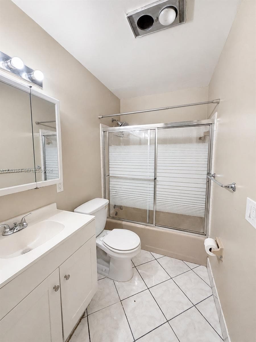 CRYSTAL LAKE 4061 CONDO · #106 in Pompano Beach - Photo 10