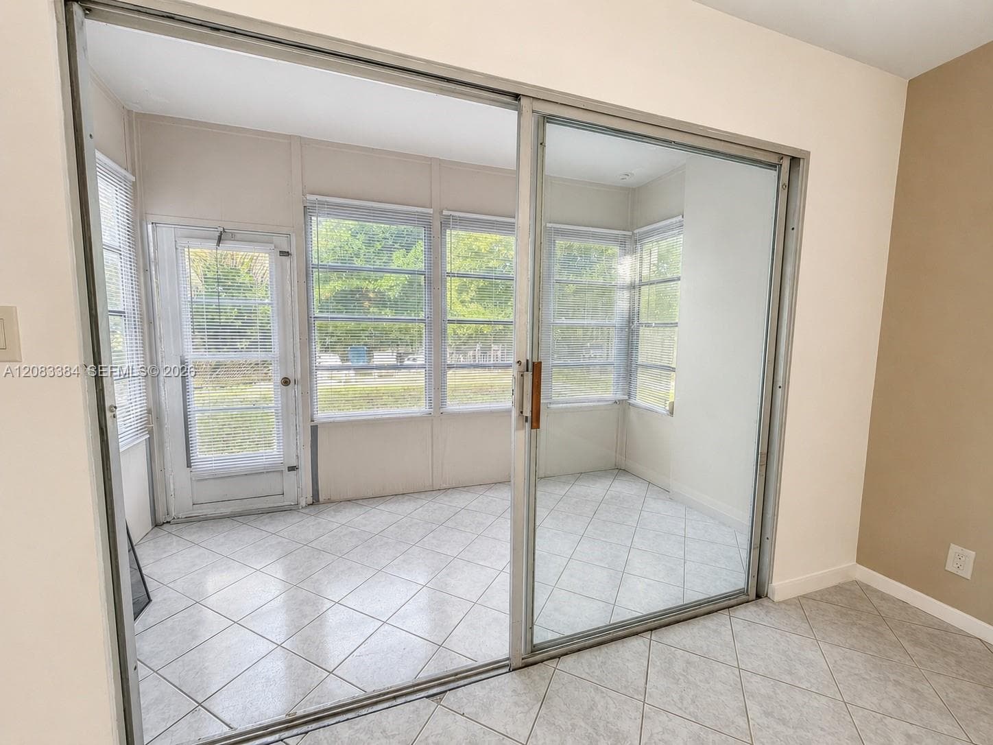 CRYSTAL LAKE 4061 CONDO · #106 in Pompano Beach - Photo 15