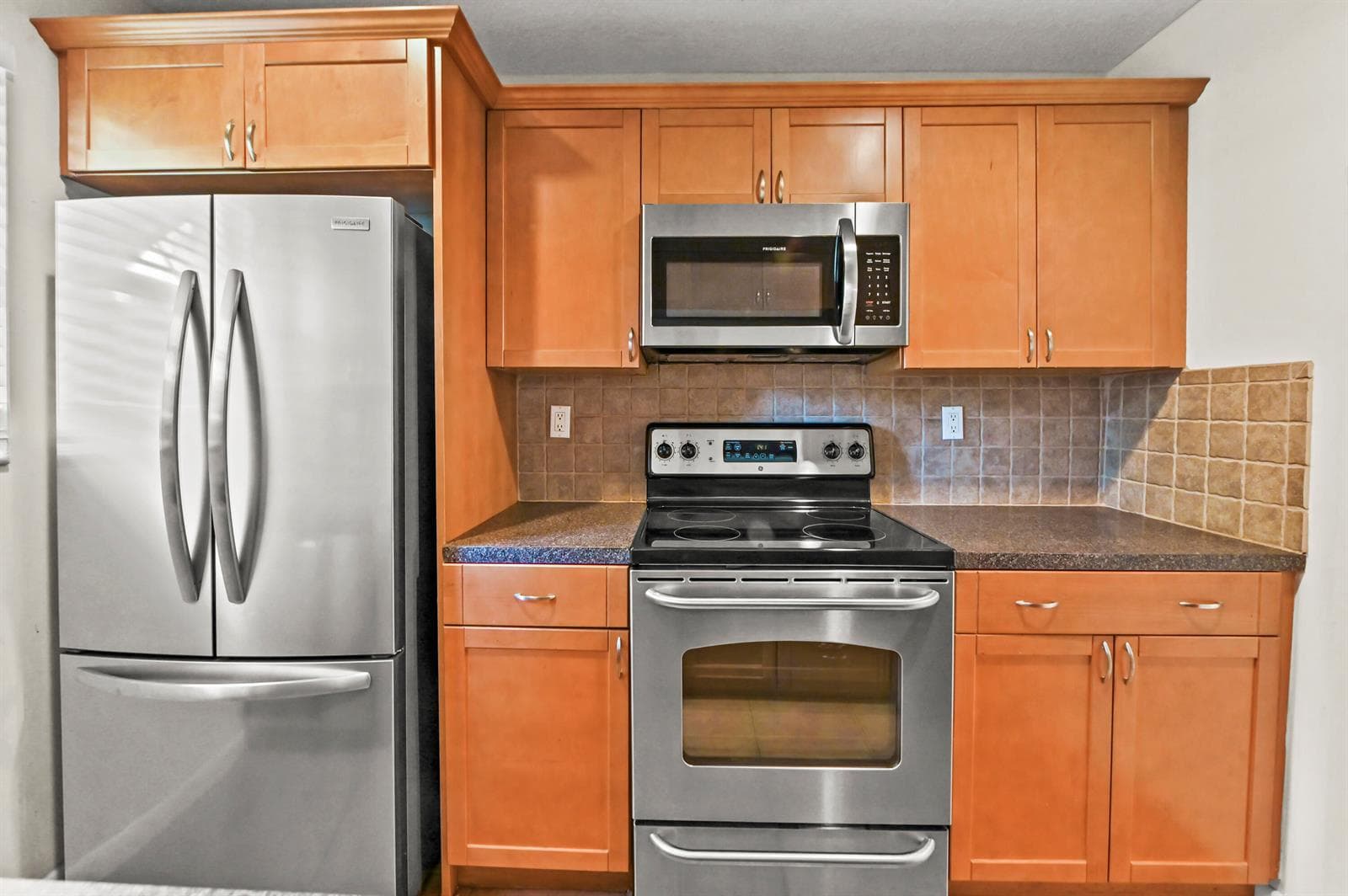 12 Kitchen 02