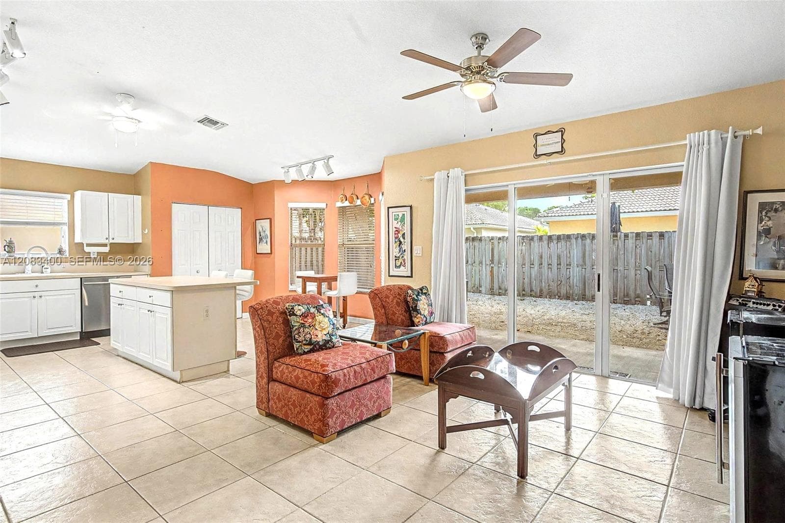 14033 SW 155 Ct photo 3