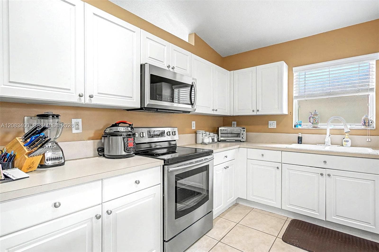 14033 SW 155 Ct photo 11