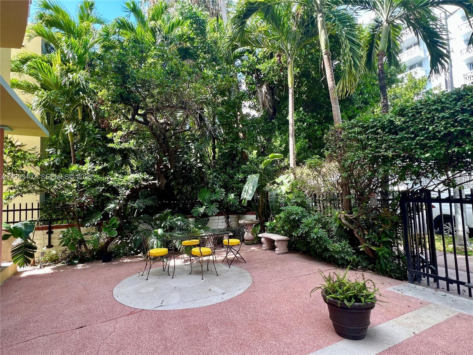 THE FLAMINGO CONDO · #1E in Miami Beach - Photo 24