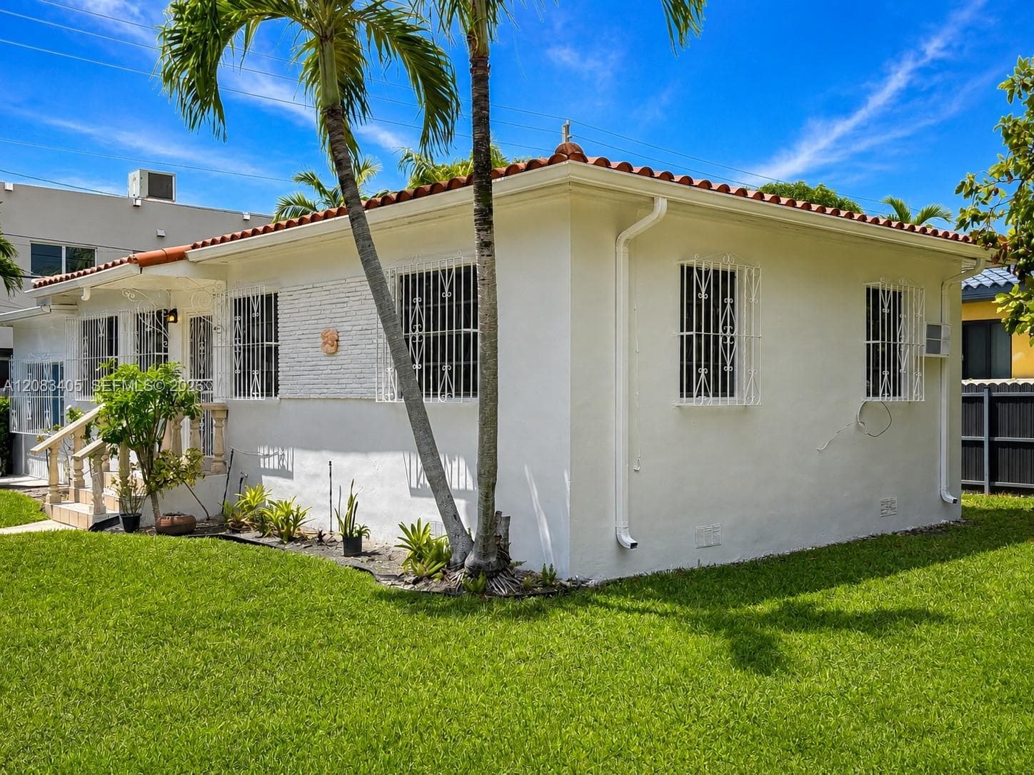 700 SW 51st Ave #. photo 2