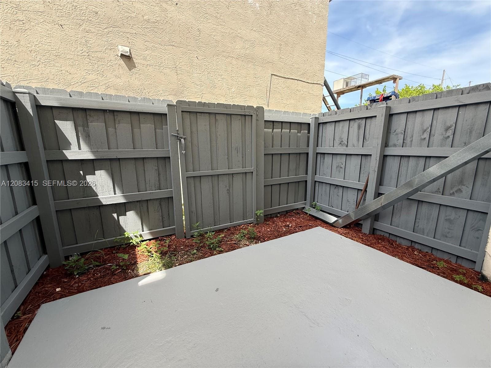 470 NE 18th Ave #102 photo 8