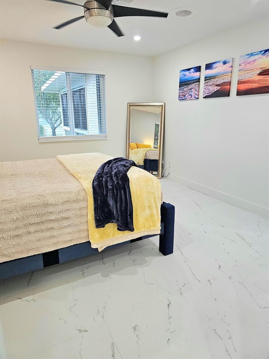 Master En-Suite Retreat, Endless Seas in