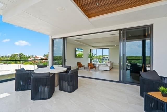 16 S Exuma Rd photo 6