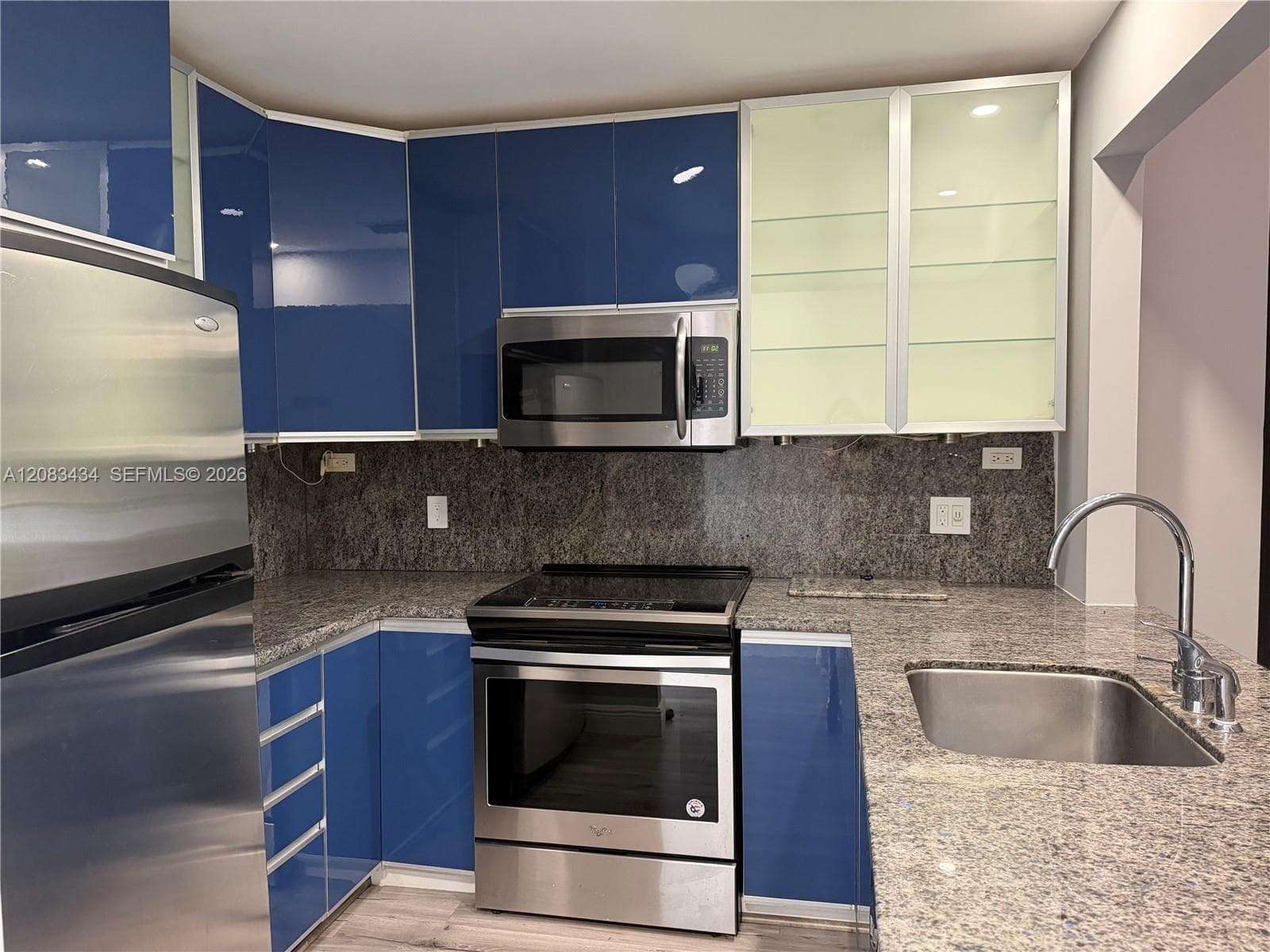 CHATEAU DE VILLE CONDO · #304E in Dania Beach - Photo 2