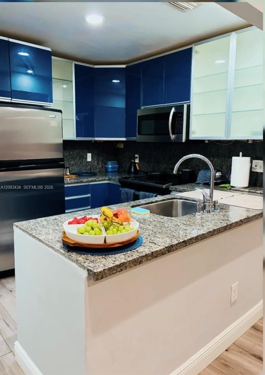 CHATEAU DE VILLE CONDO · #304E in Dania Beach - Photo 5
