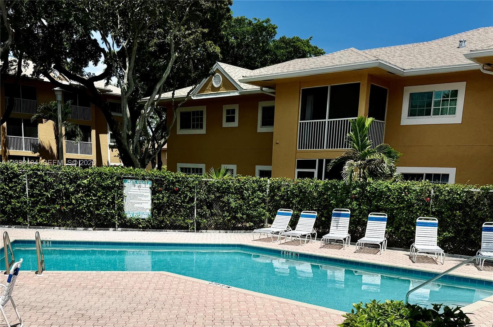 CHATEAU DE VILLE CONDO · #304E in Dania Beach - Photo 18