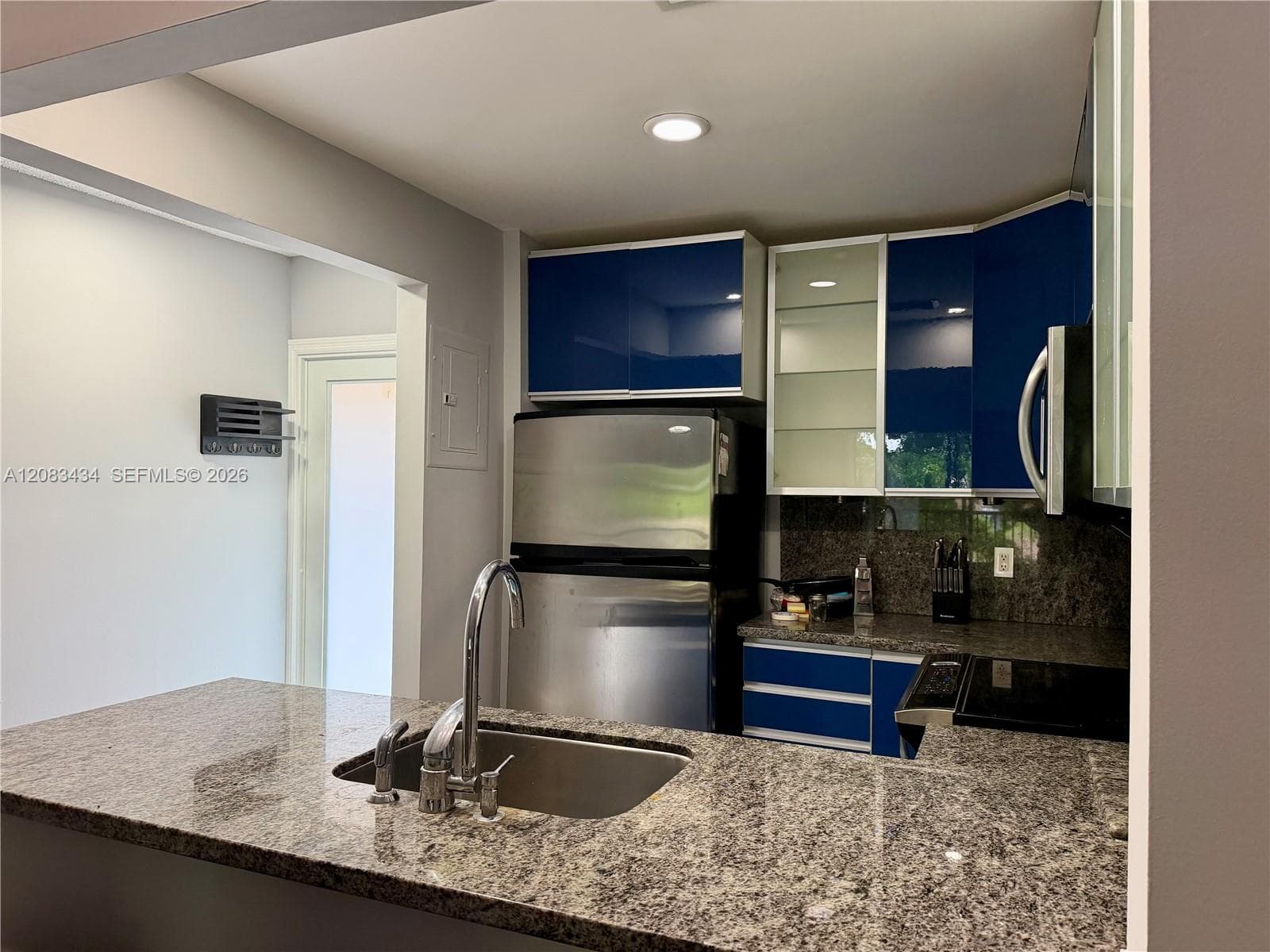 CHATEAU DE VILLE CONDO · #304E in Dania Beach - Photo 25