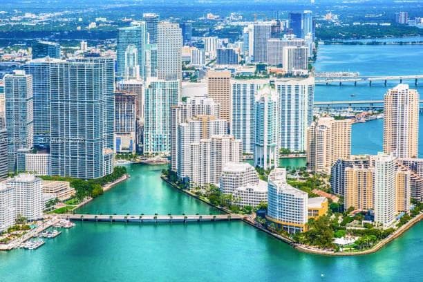 Minutes to downtown Miami and Brickell