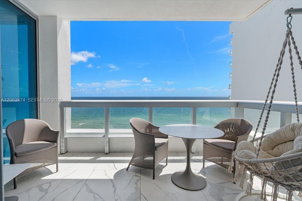 Carillon Miami Beach · #1008 in Miami Beach - Photo 2