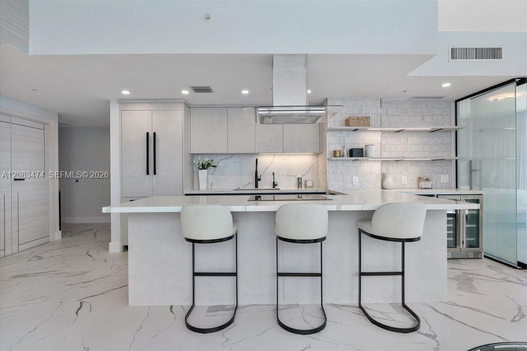 Carillon Miami Beach · #1008 in Miami Beach - Photo 6