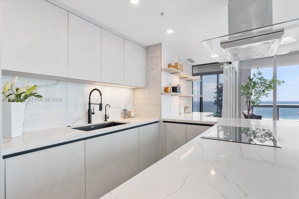 Carillon Miami Beach · #1008 in Miami Beach - Photo 7
