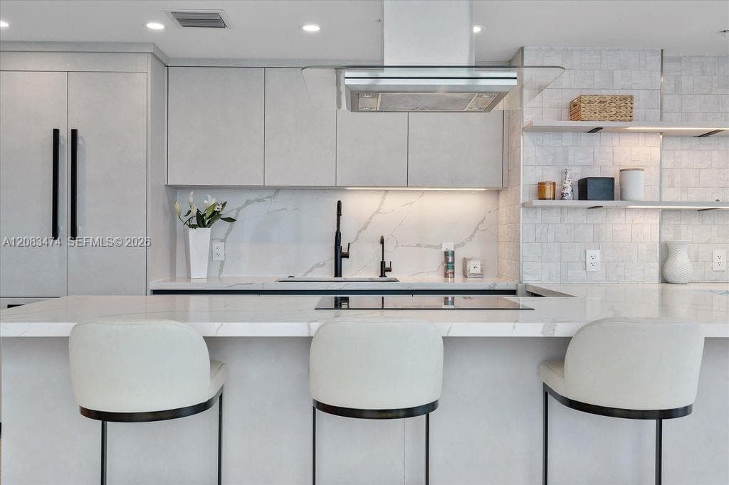 Carillon Miami Beach · #1008 in Miami Beach - Photo 8