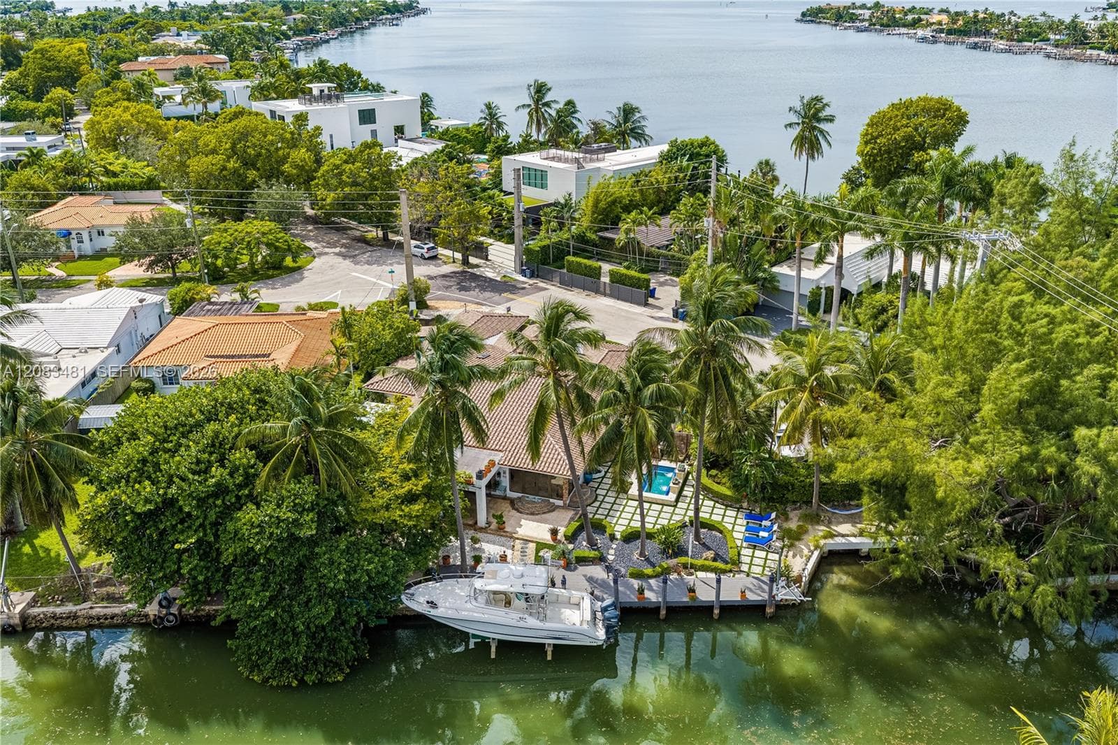 1150 N Biscayne Point Rd photo 88
