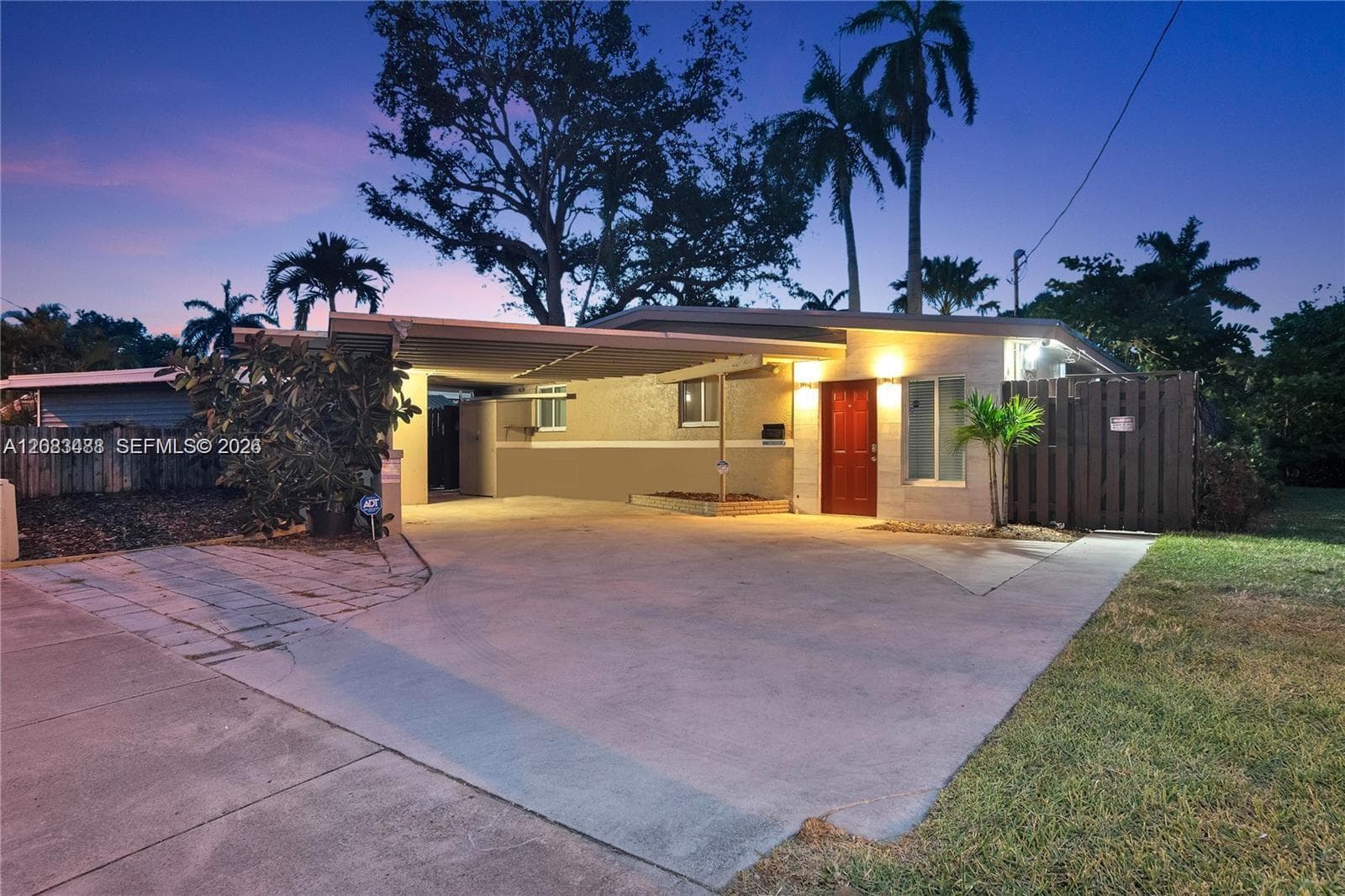 515 SW 12th St #2 photo 1