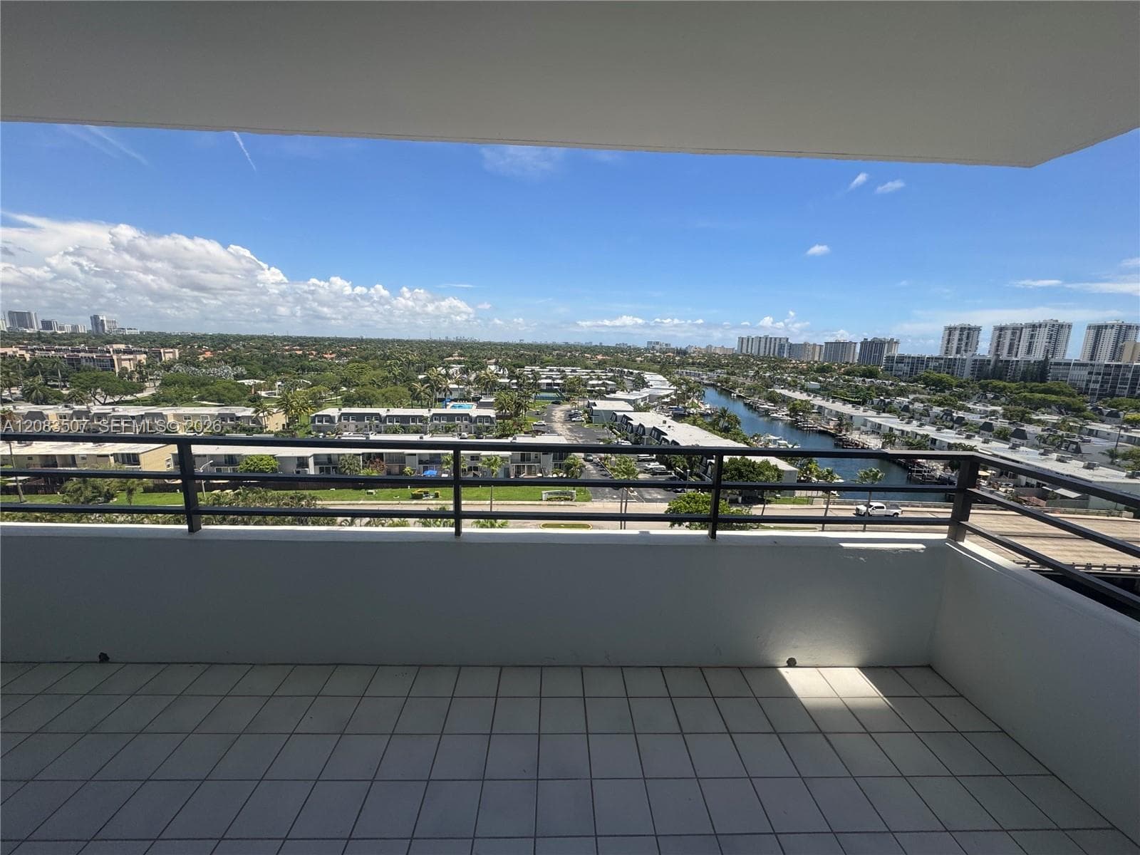OLYMPUS TOWERS · #1109 in Hallandale Beach - Photo 11