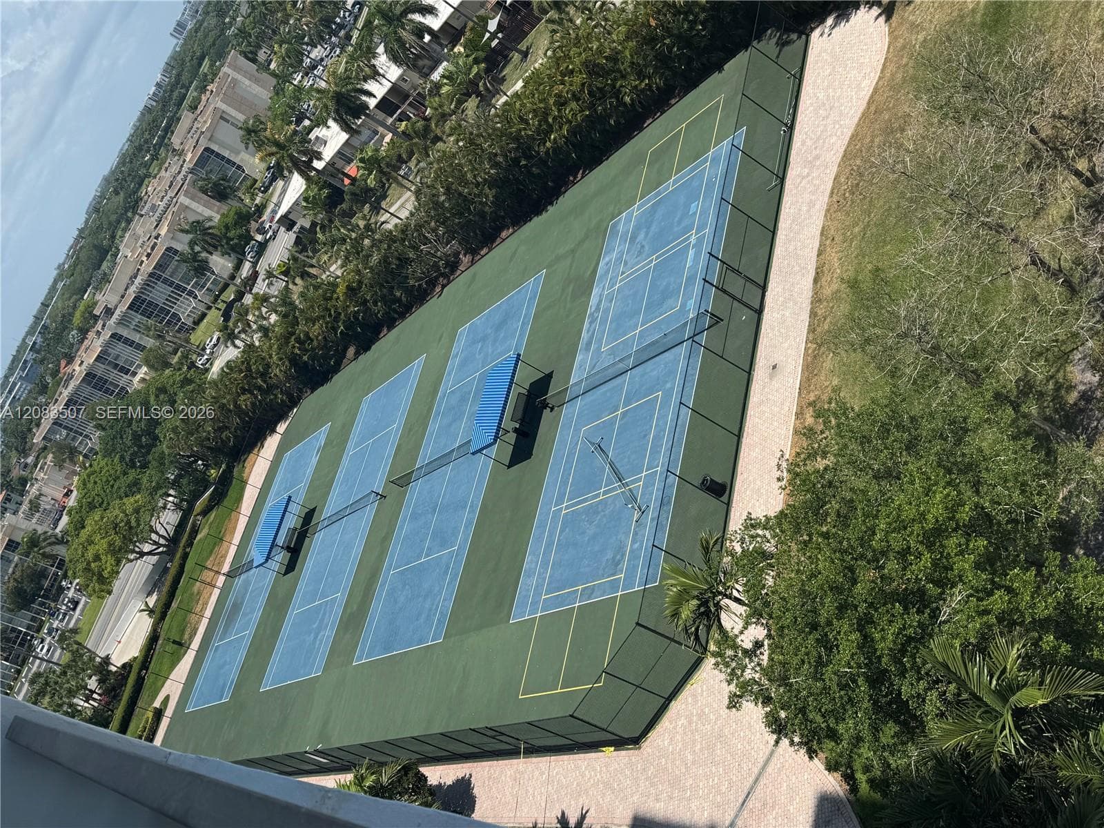 OLYMPUS TOWERS · #1109 in Hallandale Beach - Photo 21