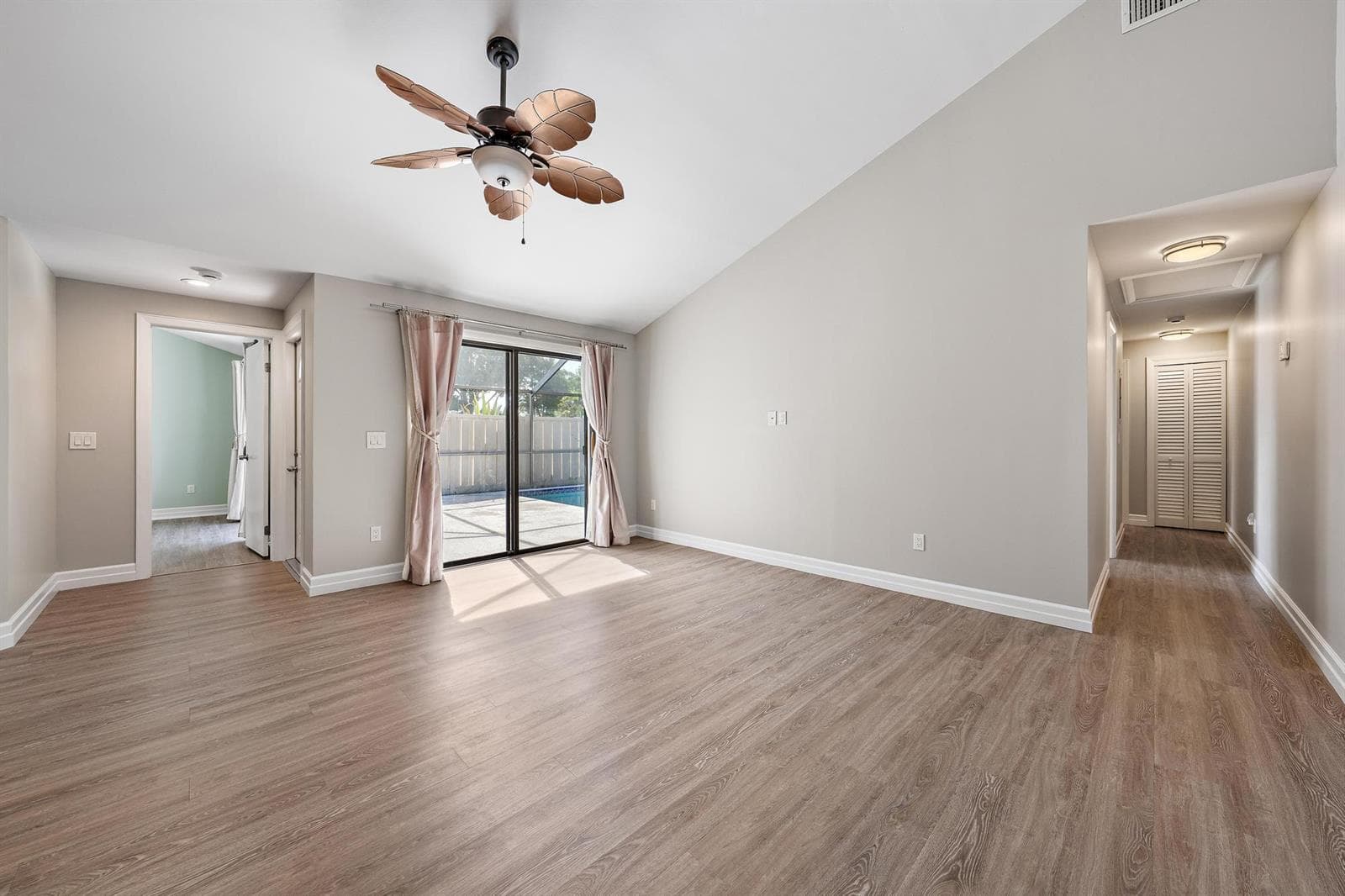 5896 Golden Eagle Cir-7