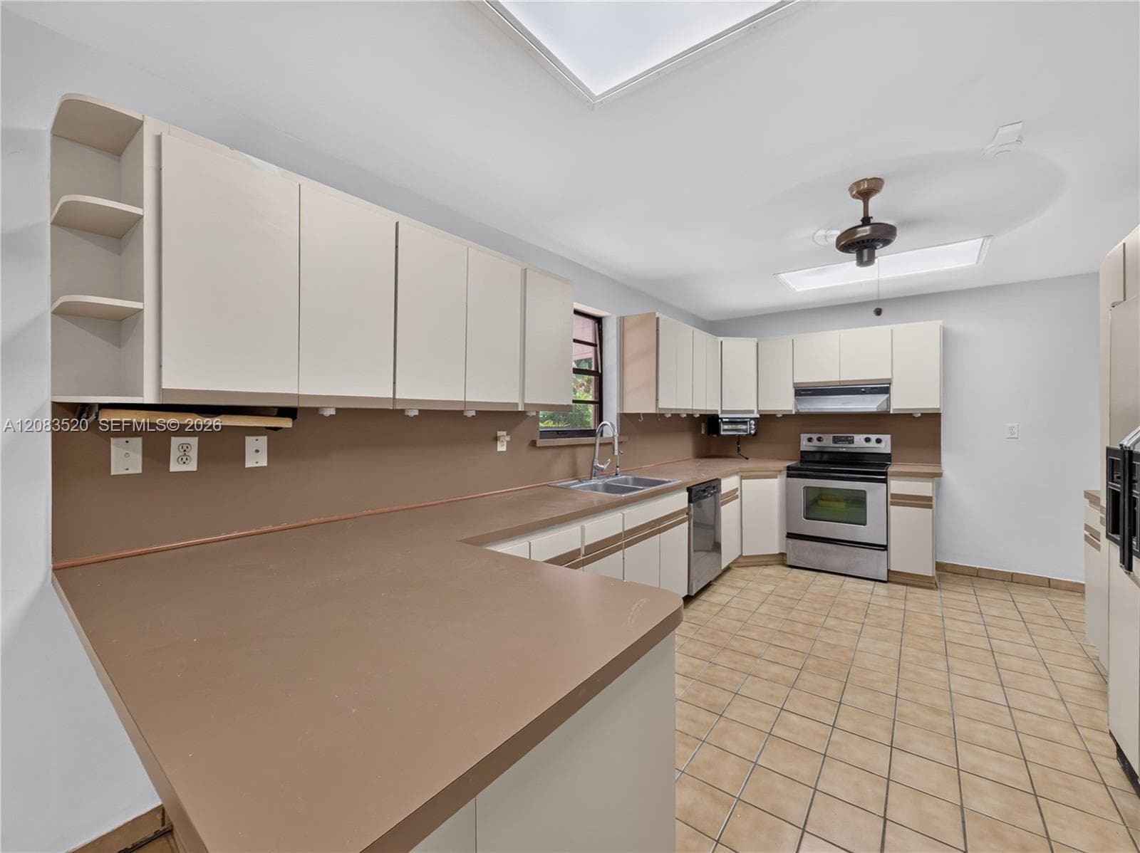 6240 SW 20th Ter photo 15