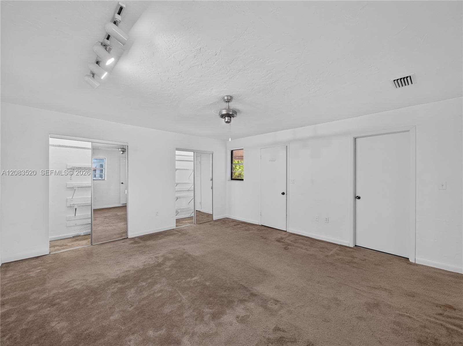 6240 SW 20th Ter photo 11
