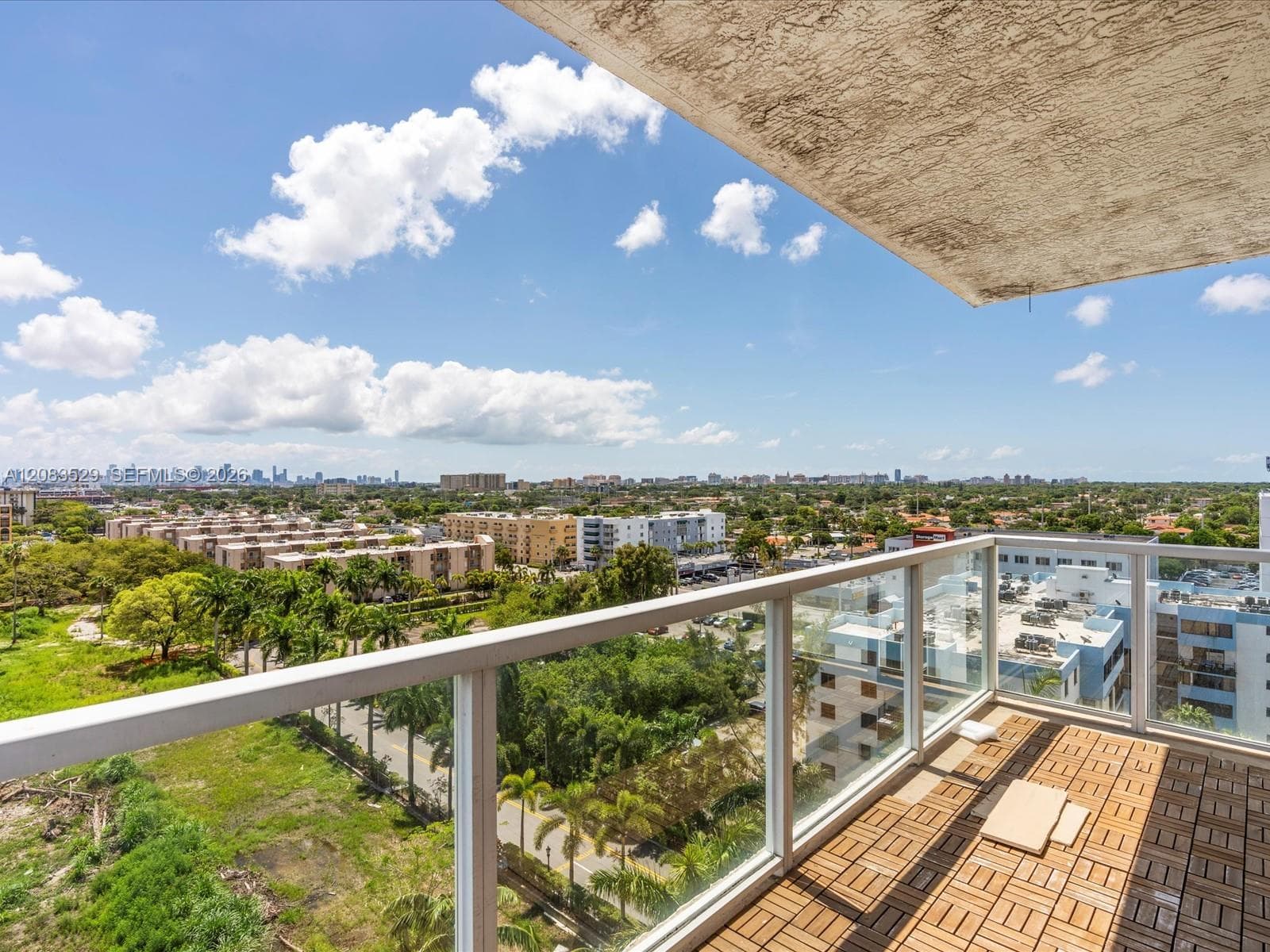 BLUE LAGOON CONDO · #1117 in Miami - Photo 31