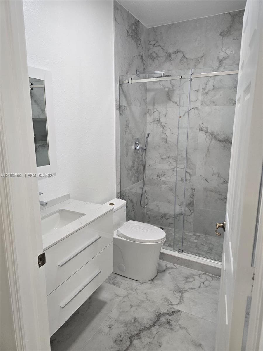 10824 SW 240th Ln photo 7