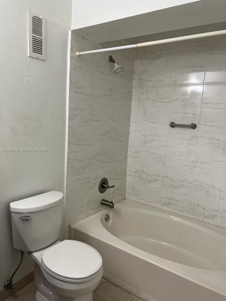 BISCAYNE BEACH CLUB CONDO · #1228 in Miami - Photo 26