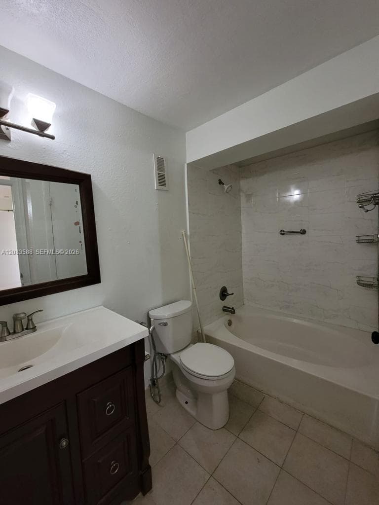 BISCAYNE BEACH CLUB CONDO · #1228 in Miami - Photo 22