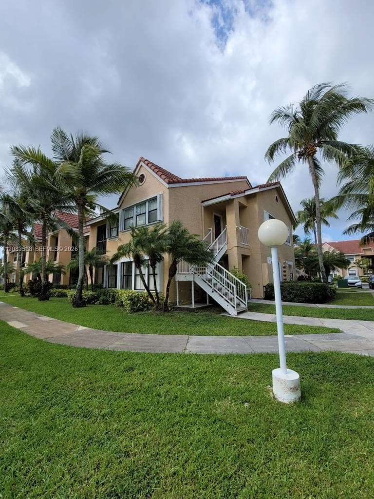 BISCAYNE BEACH CLUB CONDO · #1228 in Miami - Photo 3